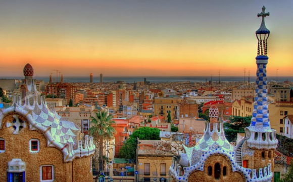 Parc-Guell-is-situated-at-Barcelona-Spain-580x361