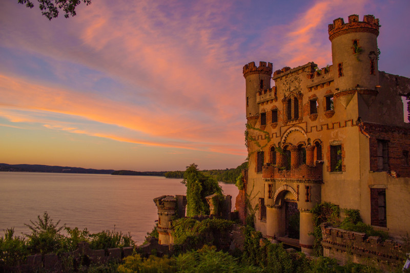 7 самых потрясающих заброшенных замков мира заброшенная, замки, фотографии