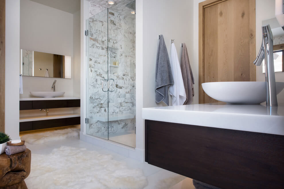 Современный дизайн интерьера ванной комнаты