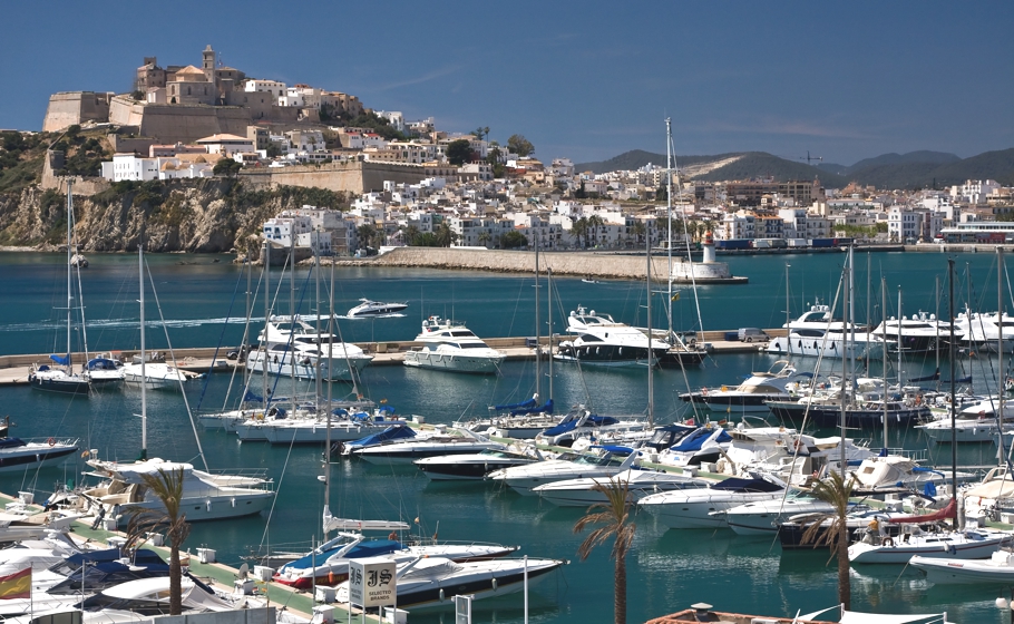 Потрясающий дворец в Dalt Vila, находящийся в Ibiza