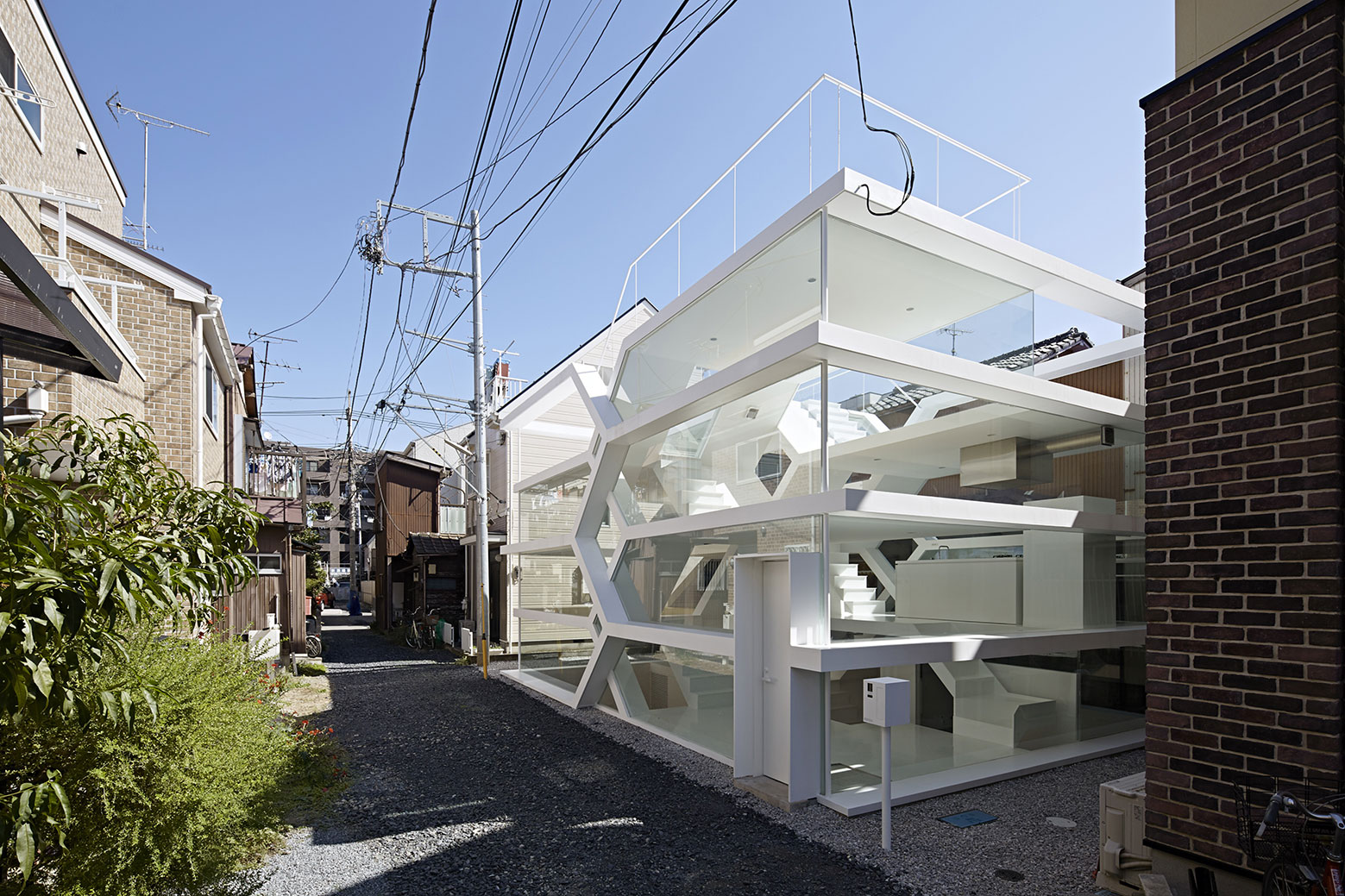 Прозрачный дом S-House от Yuusuke Karasawa