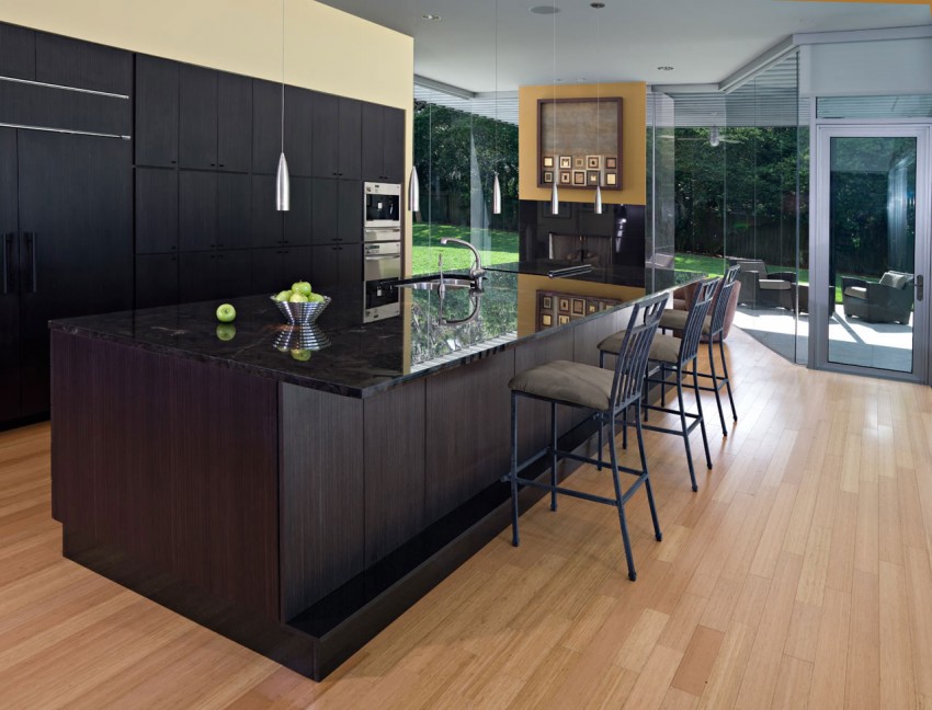 Кухонный уголок апартаментов Residence от мастерской Alfonso Architects