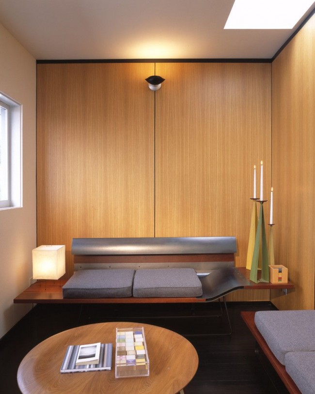 Маленькая гостиная в стиле модерн тоже может быть уютной