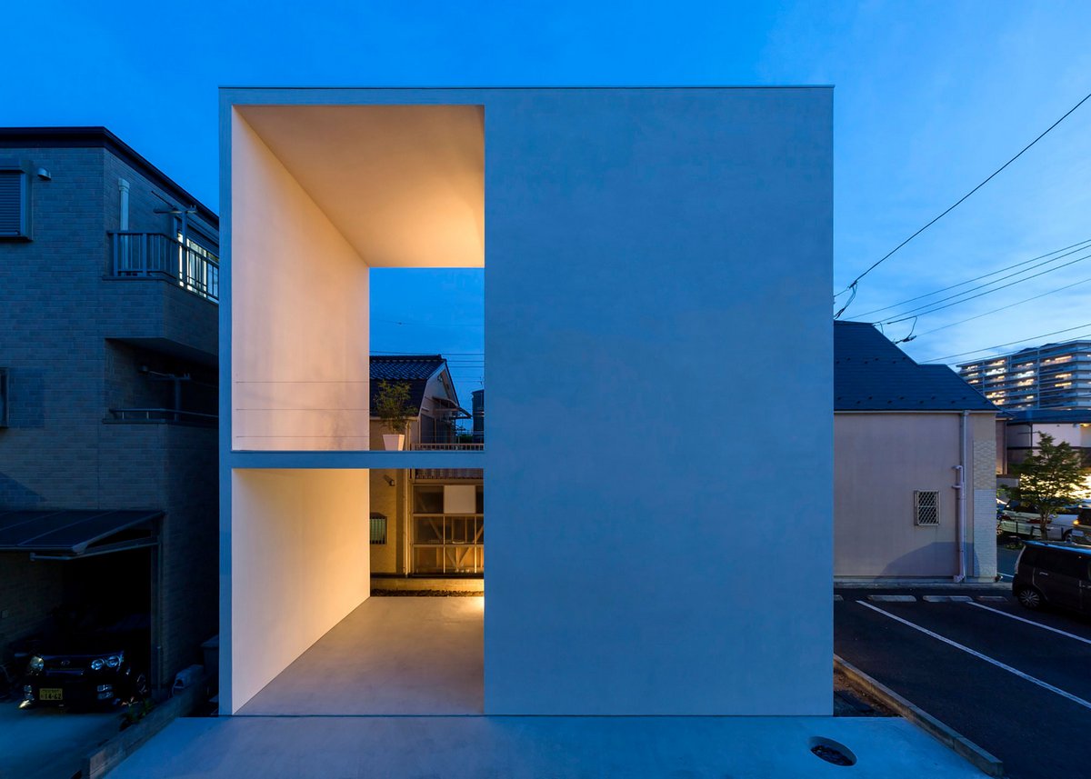 Little House with a Big Terrace, Takuro Yamamoto, дом с большой террасой, необычные балконы в частных домах, интересный балкон в частно доме фото