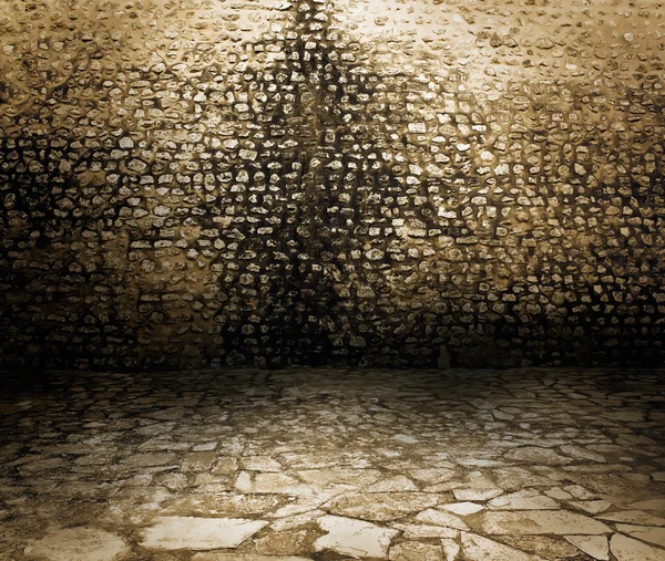 Древняя гранжевая стена сделана из каменных кирпичей — стоковое фото